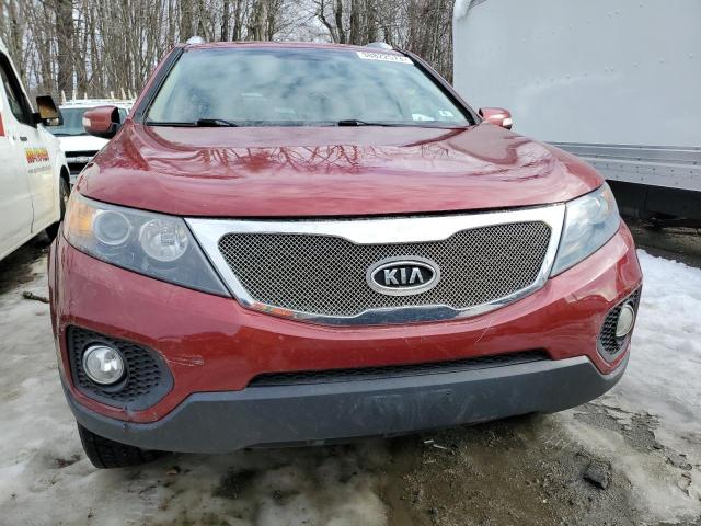 5XYKTDA13BG005625 - 2011 KIA SORENTO BASE RED photo 5