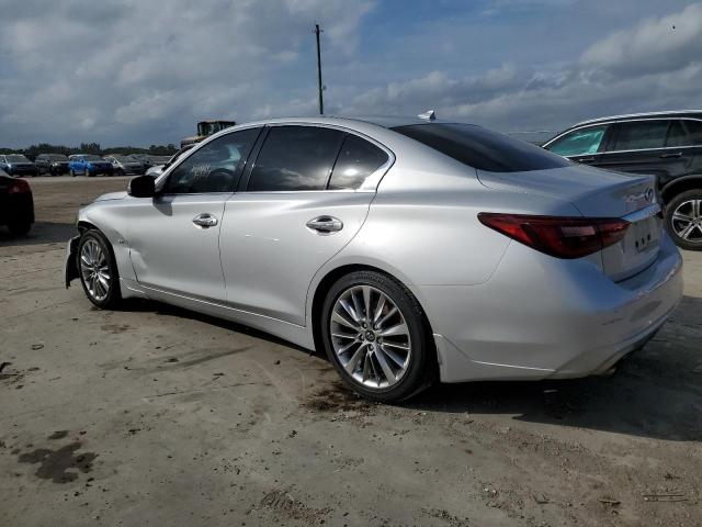 JN1EV7AP6JM366473 - 2018 INFINITI Q50 LUXE SILVER photo 2