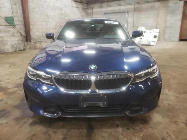 WBA5R7C58KAJ79135 - 2019 BMW 330XI BLUE photo 5