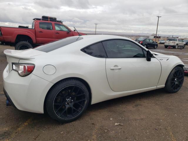 JF1ZNAA18E9704445 - 2014 TOYOTA SCION FR-S WHITE photo 3