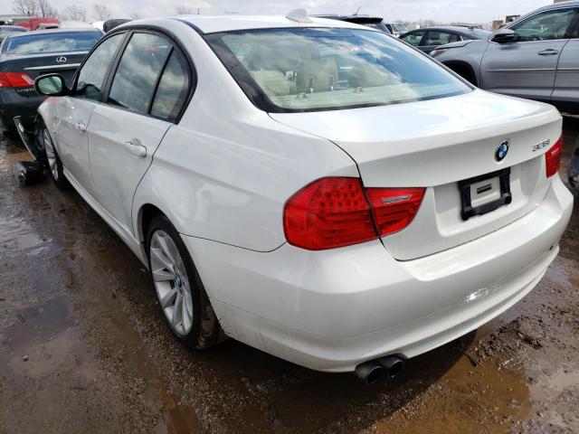 WBAPH7C58BE678294 - 2011 BMW 328 I WHITE photo 3