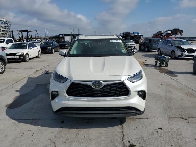 5TDGZRAH8MS526201 - 2021 TOYOTA HIGHLANDER XLE WHITE photo 5