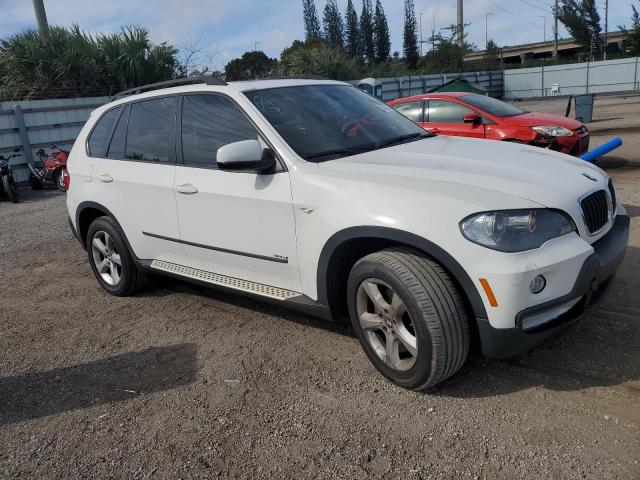 5UXFE43578L030910 - 2008 BMW X5 3.0I WHITE photo 4