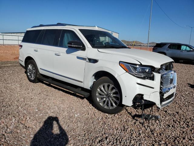 5LMJJ2MTXNEL12766 - 2022 LINCOLN NAVIGATOR თეთრი ფოტო 4