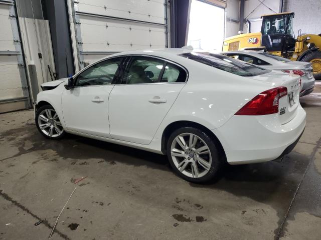 YV1902FH5C2056003 - 2012 VOLVO S60 T6 WHITE photo 2