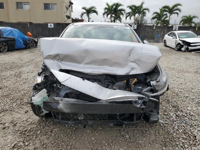 3KPC24A39KE055712 - 2019 HYUNDAI ACCENT SE SILVER photo 5