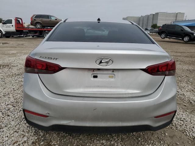 3KPC24A39KE055712 - 2019 HYUNDAI ACCENT SE SILVER photo 6