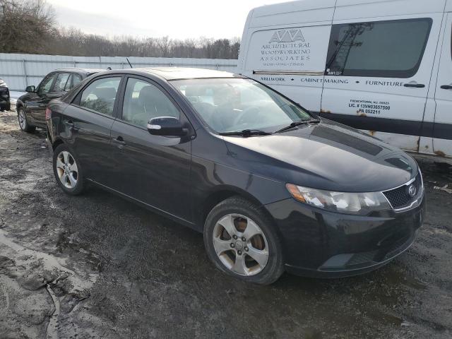 KNAFU4A25A5296916 - 2010 KIA FORTE EX BLACK photo 4