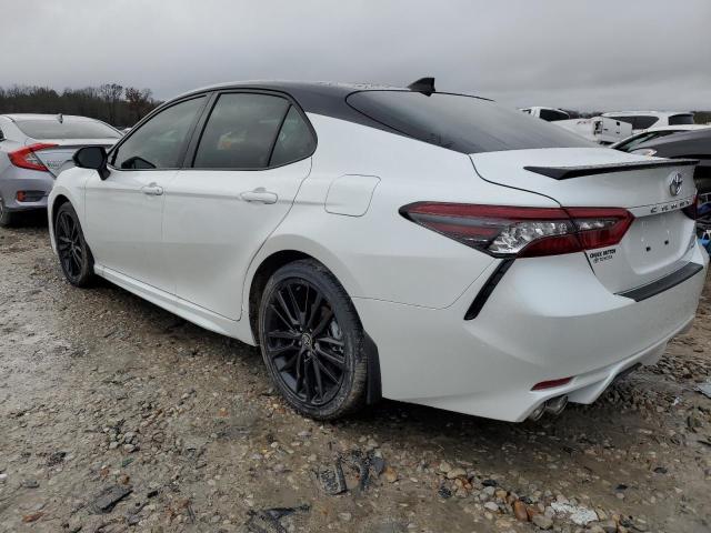 4T1K61AK2RU223929 - 2024 TOYOTA CAMRY XSE WHITE photo 2