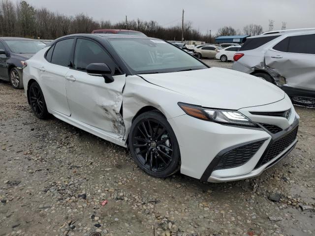 4T1K61AK2RU223929 - 2024 TOYOTA CAMRY XSE WHITE photo 4