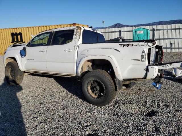 3TMAZ5CN9HM039595 - 2017 TOYOTA TACOMA DOUBLE CAB WHITE photo 2