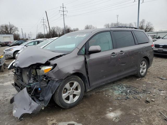 2013 TOYOTA SIENNA LE, 