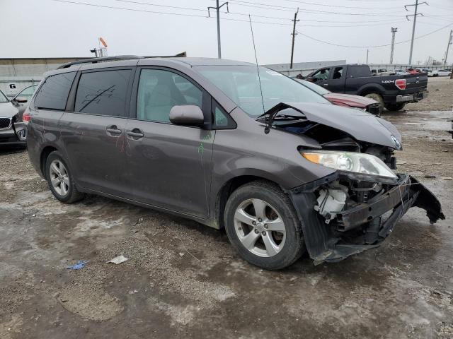 5TDKK3DC5DS312942 - 2013 TOYOTA SIENNA LE GRAY photo 4