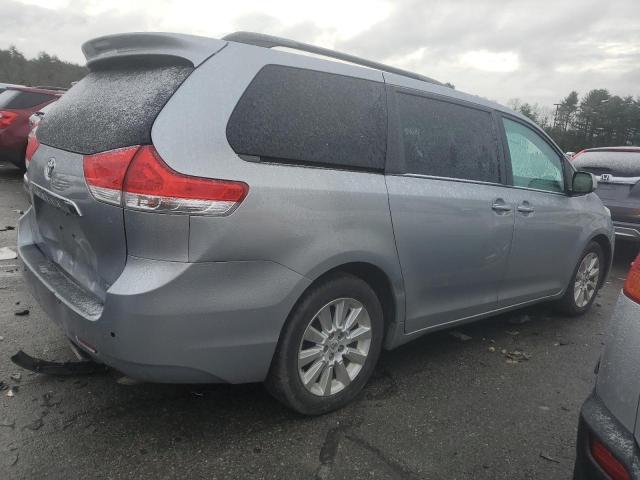 5TDDK3DC3BS027582 - 2011 TOYOTA SIENNA XLE SILVER photo 3