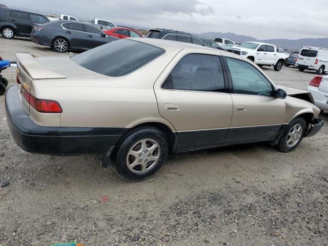 JT2BG28K0W0163979 - 1998 TOYOTA CAMRY CE LE TAN photo 3