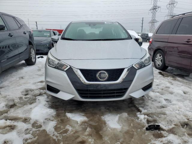 3N1CN8EV9ML852747 - 2021 NISSAN VERSA SV SILVER photo 5