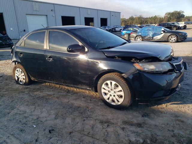 KNAFT4A29B5370228 - 2011 KIA FORTE LX BLACK photo 4