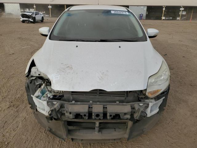 1FADP3K28EL295079 - 2014 FORD FOCUS SE WHITE photo 5