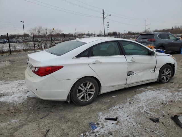 5NPEB4AC0DH603359 - 2013 HYUNDAI SONATA GLS WHITE photo 3