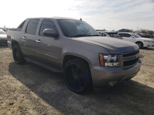 3GNEC120X7G235504 - 2007 CHEVROLET AVALANCHE C1500 GRAY photo 4