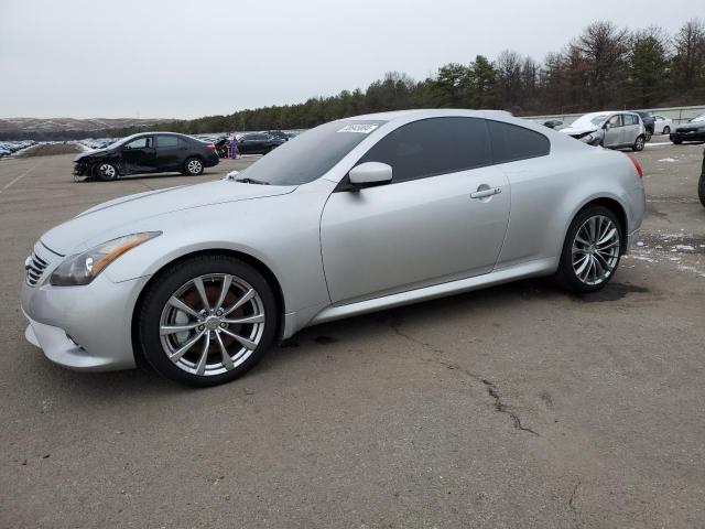 2013 INFINITI G37, 