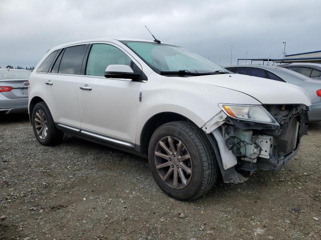 2LMDJ6JK0CBL08290 - 2012 LINCOLN MKX WHITE photo 4