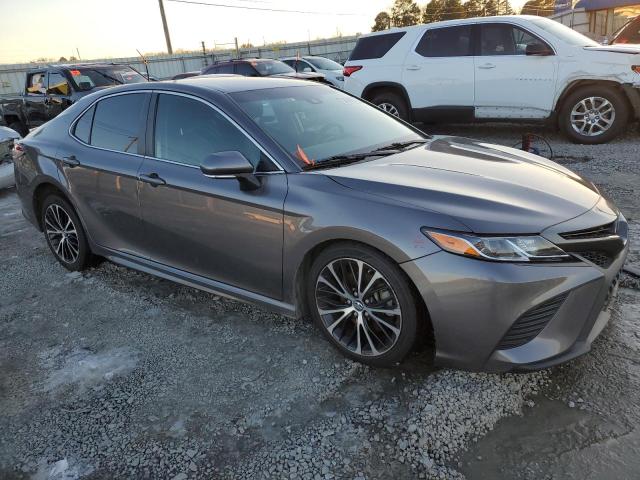 4T1B11HK5JU616168 - 2018 TOYOTA CAMRY L GRAY photo 4