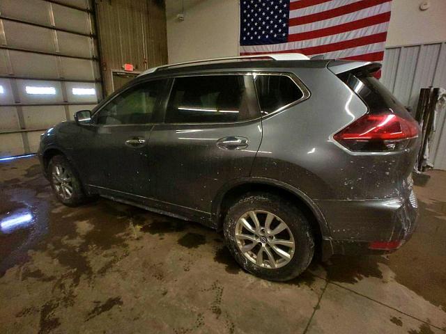 KNMAT2MV1JP506765 - 2018 NISSAN ROGUE S GRAY photo 2