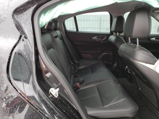 ZARFAEDN2J7589268 - 2018 ALFA ROMEO GIULIA Q4 შავი ფოტო 10