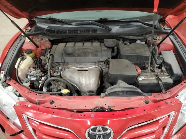 4T4BF3EK8AR082705 - 2010 TOYOTA CAMRY BASE RED photo 11