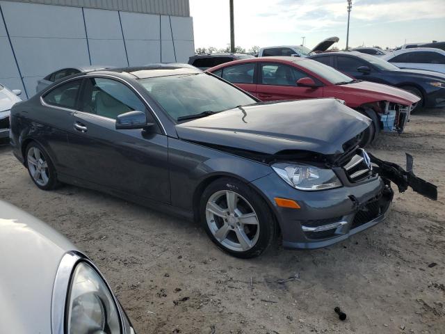 WDDGJ4HB0DF975213 - 2013 MERCEDES-BENZ C 250 GRAY photo 4