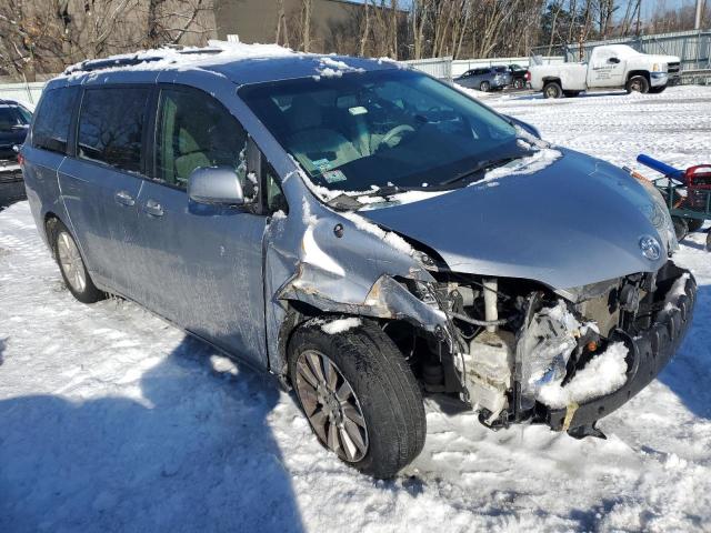 5TDJK3DC7DS060669 - 2013 TOYOTA SIENNA LE SILVER photo 4