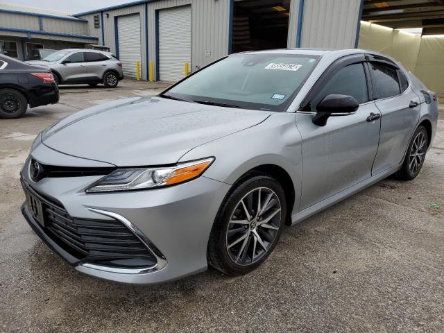 2022 TOYOTA CAMRY XLE, 