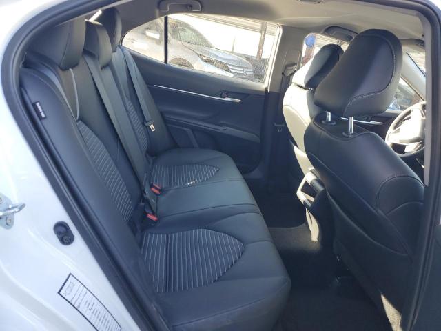 4T1G11AK9RU853676 - 2024 TOYOTA CAMRY SE NIGHT SHADE WHITE photo 10