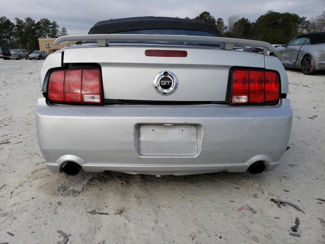 1ZVFT85HX65223203 - 2006 FORD MUSTANG GT SILVER photo 6