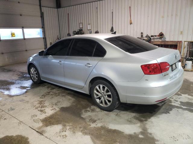 3VWBX7AJ1DM401769 - 2013 VOLKSWAGEN JETTA SE SILVER photo 2