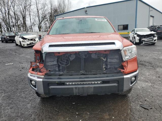 5TFDY5F19GX542027 - 2016 TOYOTA TUNDRA CREWMAX SR5 ORANGE photo 5