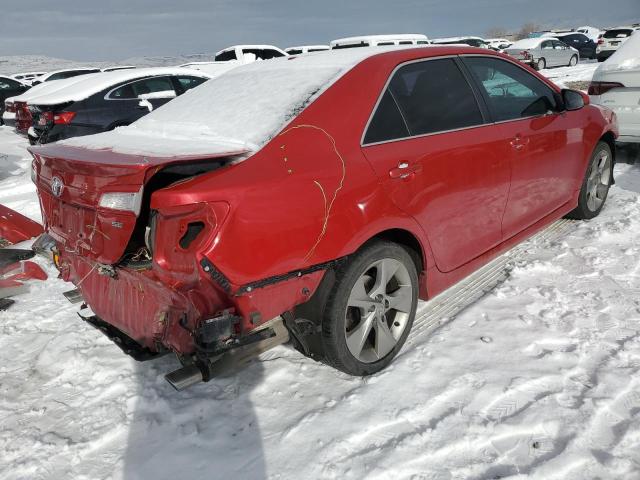 4T1BK1FK1DU534913 - 2013 TOYOTA CAMRY SE RED photo 3