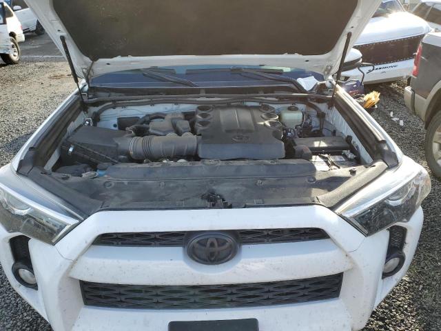 JTEBU5JR2J5531482 - 2018 TOYOTA 4RUNNER SR5/SR5 PREMIUM 白色 照片 11