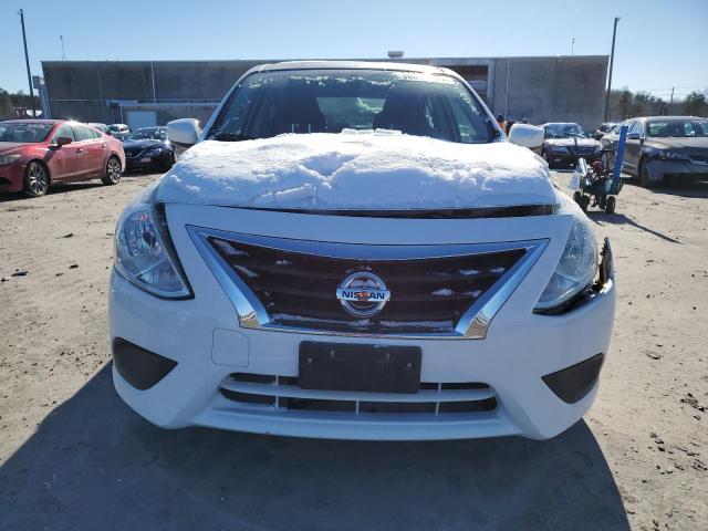 3N1CN7AP3GL887659 - 2016 NISSAN VERSA S WHITE photo 5