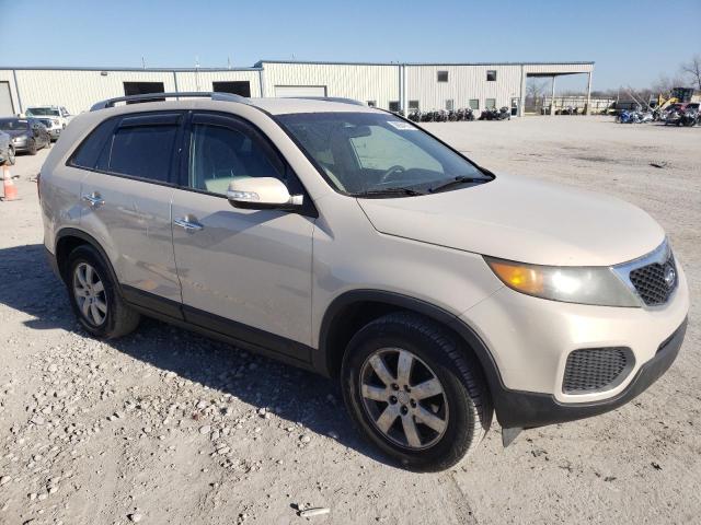 5XYKT4A22CG234274 - 2012 KIA SORENTO BASE TAN photo 4