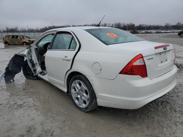 3FAHP0HA0AR404225 - 2010 FORD FUSION SE WHITE photo 2