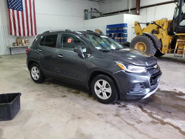 KL7CJLSB2JB575052 - 2018 CHEVROLET TRAX 1LT GRAY photo 4