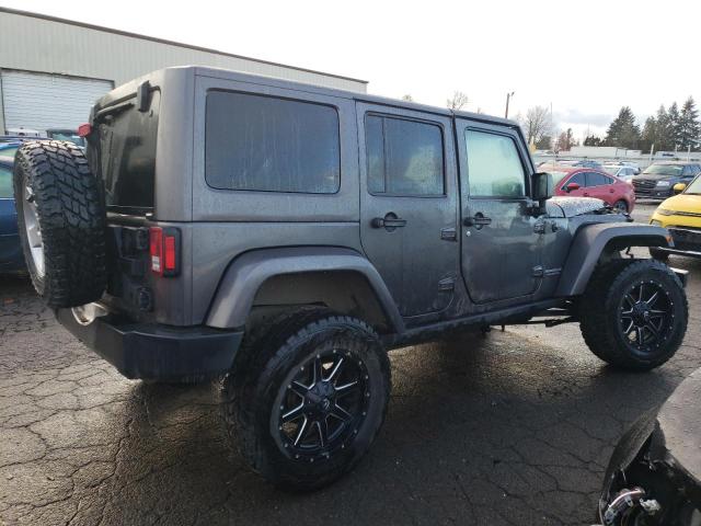 1C4BJWFG1GL255844 - 2016 JEEP WRANGLER RUBICON GRAY photo 3