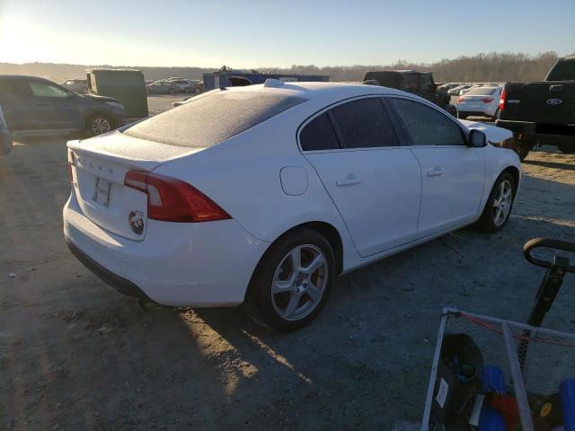 YV1622FS5C2037864 - 2012 VOLVO S60 T5 WHITE photo 3