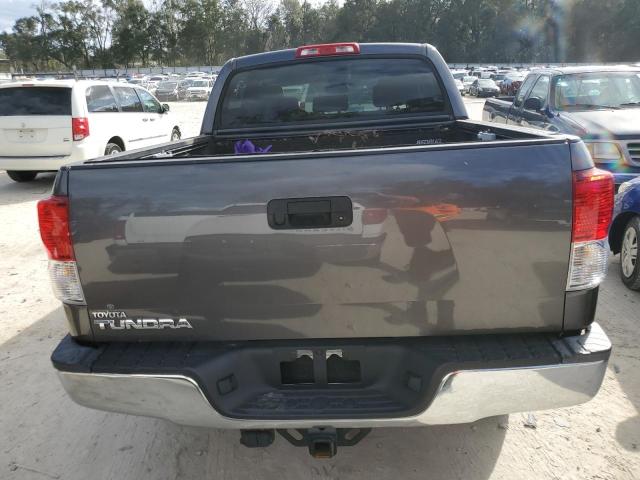 5TFEY5F13CX132452 - 2012 TOYOTA TUNDRA CREWMAX SR5 CHARCOAL photo 6