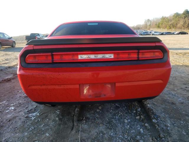 2B3CJ4DV1AH261370 - 2010 DODGE CHALLENGER SE RED photo 6