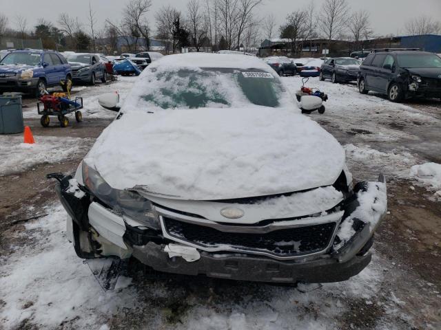 KNAGM4A74D5383176 - 2013 KIA OPTIMA LX WHITE photo 5