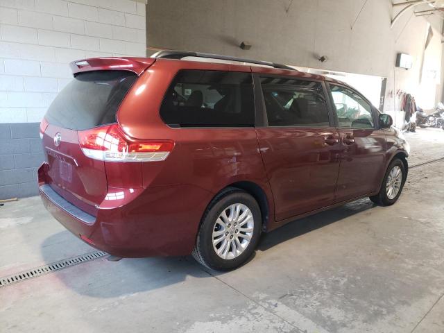 5TDYK3DC1DS330171 - 2013 TOYOTA SIENNA XLE RED photo 3