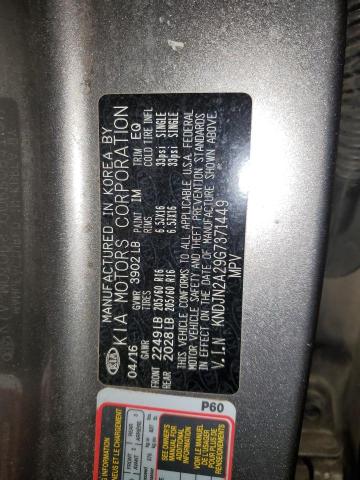 KNDJN2A29G7371449 - 2016 KIA SOUL GRAY photo 12